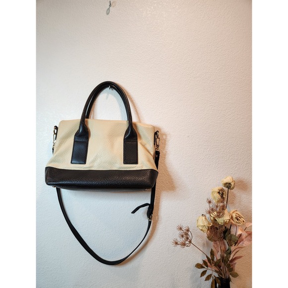 Kate Spade Satchel Crossbody Black‎ Beige Leather Tassel Designer Bag - Picture 2 of 13